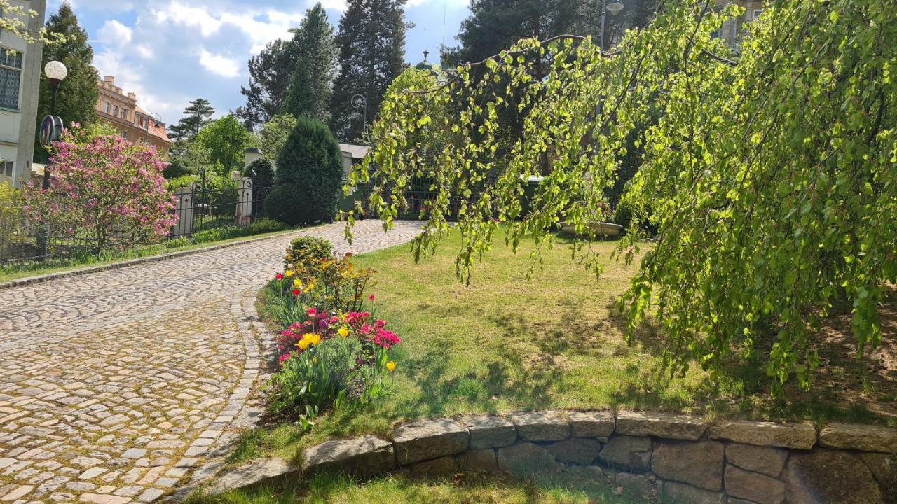Apartmany Vila Liberty Karlovy Vary Kültér fotó